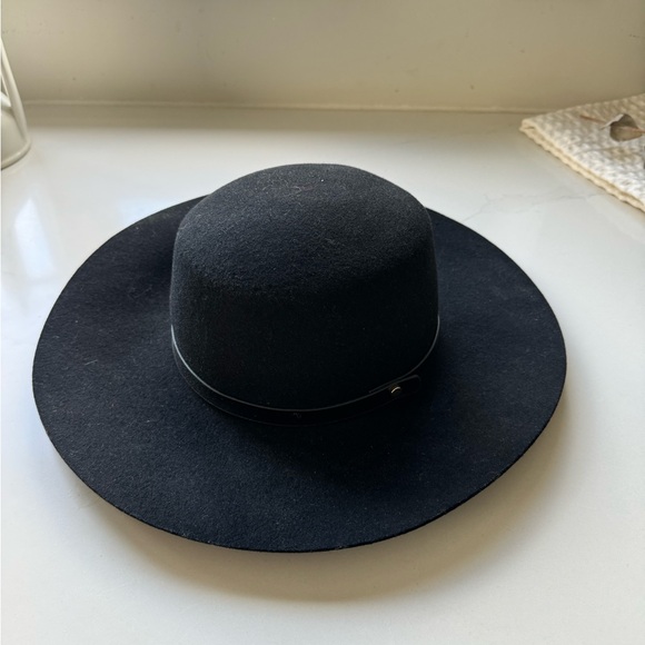 HM wide brimmed Hat - Picture 2 of 4